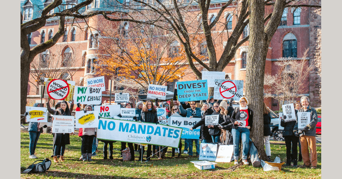 banner image for: Le Dr Naomi Wolf a mis en garde son alma mater, l'Université Yale, concernant leur mandat étudiant bivalent pour le vaccin Covid-19 de rappel.